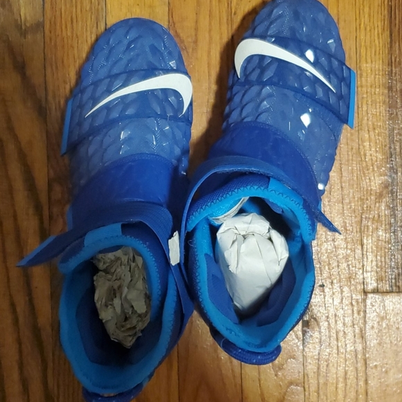 Cleets - Picture 1 of 2